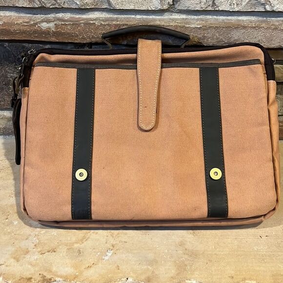 Auburn University Canyon Outback Canvas and Leather Messenger Laptop Bag - Picture 7 of 10